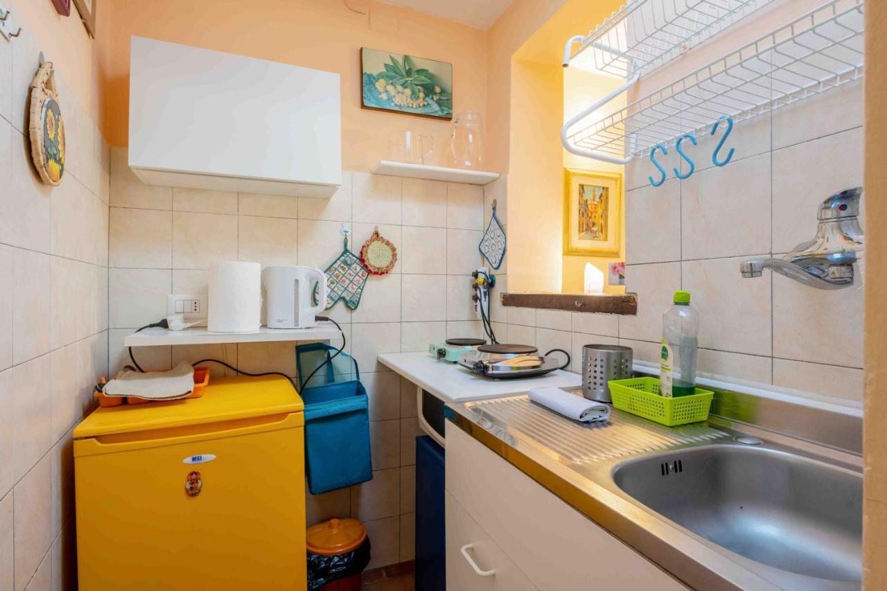 San Frediano Cozy Studio With Private Patio Apartment Florence Exterior photo